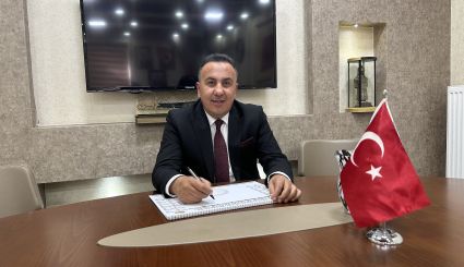 Özgeçmişi Fotograf Galerisi